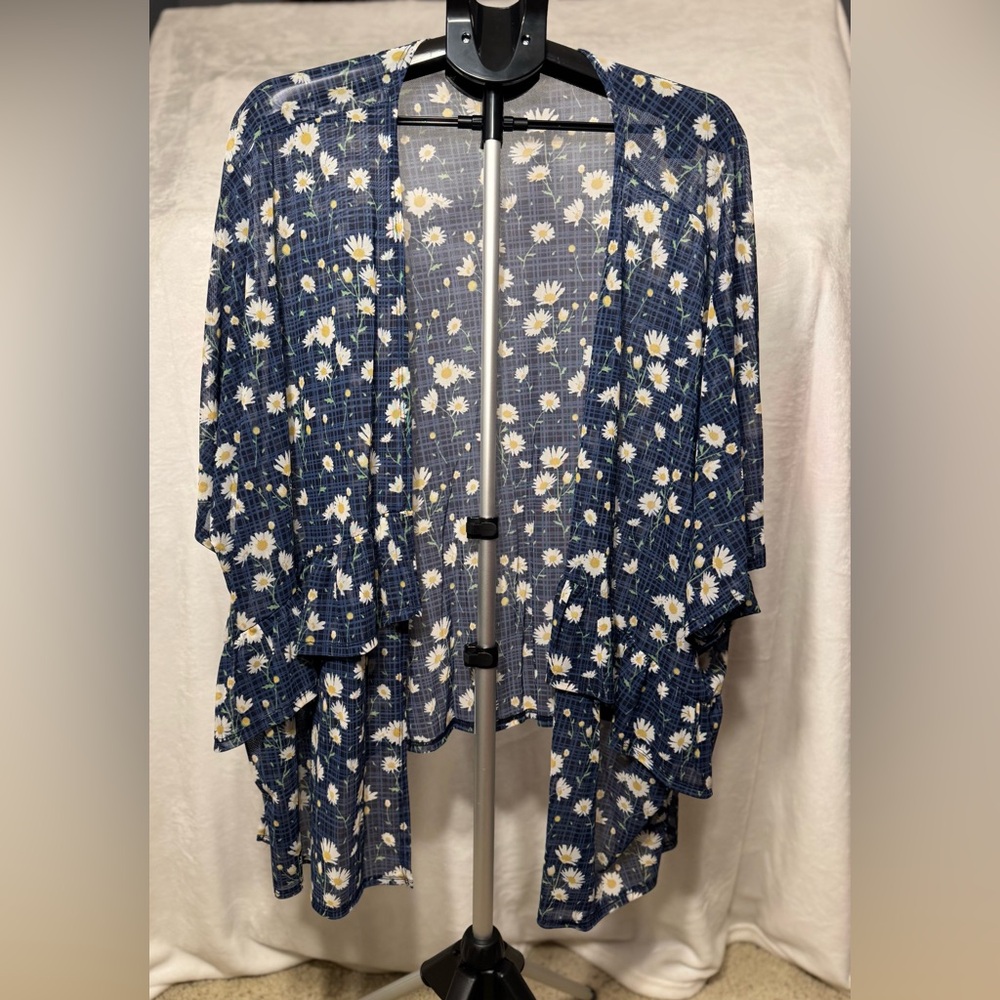 Cato Navy and White Floral Cardigan